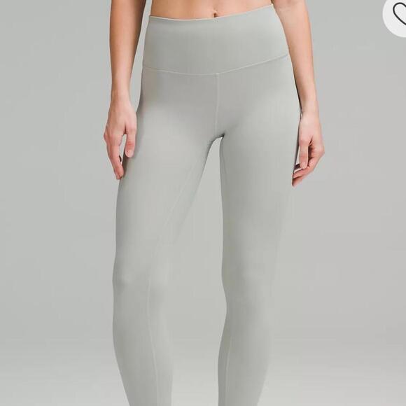 Lululemon Women's Grey and Green Legging - Picture 1 of 6